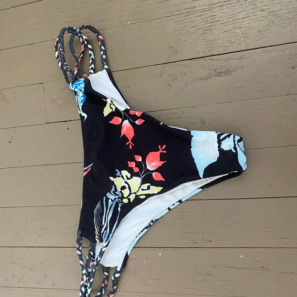 Bikini set - Picture 2 of 3